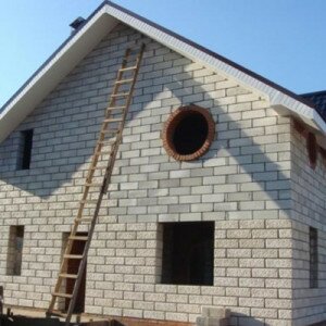 Как построить дом пеноблоками