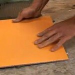 Видео как класть плитку на пол