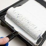 Как покрасить потолочную плитку